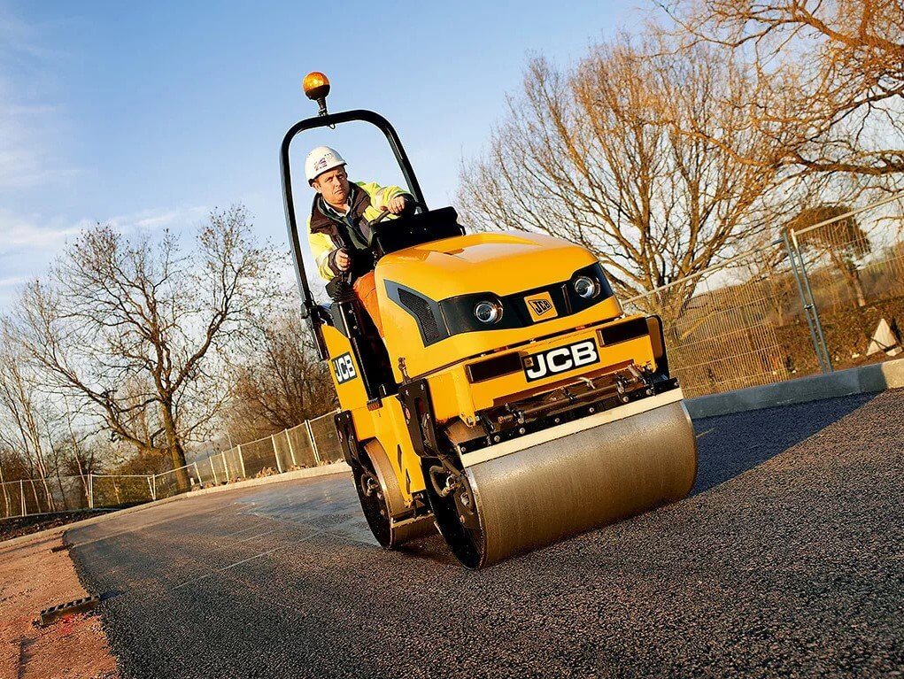 Вибрационный тандемный каток JCB CT260-120